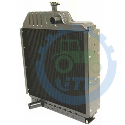 067327T1 067323T1 425 435 Traktor-Teil-Heizkörper Massey Ferguson